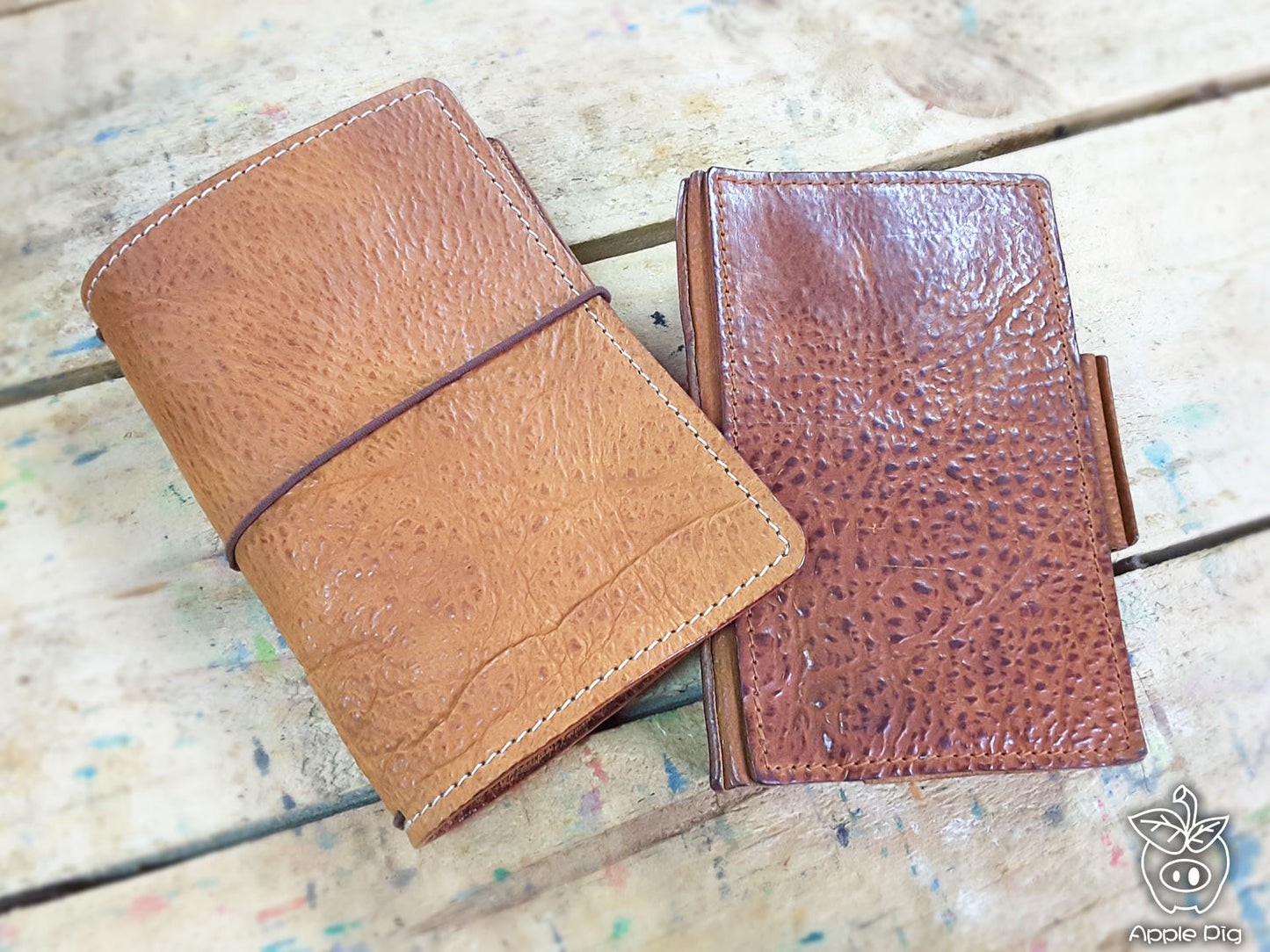 Apple Pig Leather"Naughty Fox" Traveler's Notebook