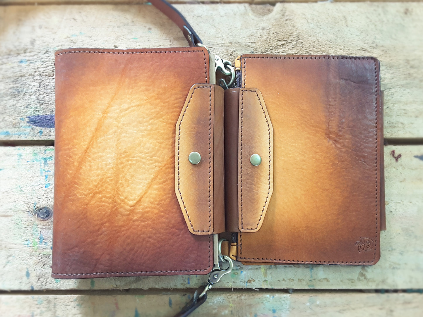 Apple Pig Bag book(cave art leather)