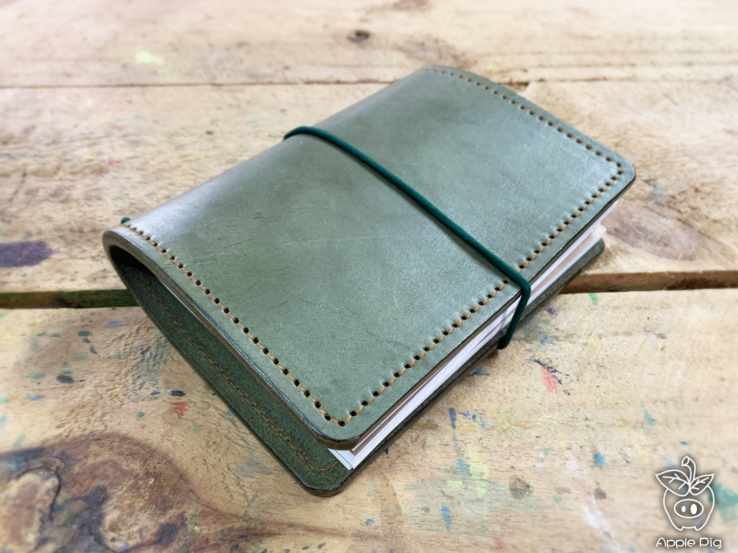 Apple Pig Leather"Matcha" Traveler's Notebook