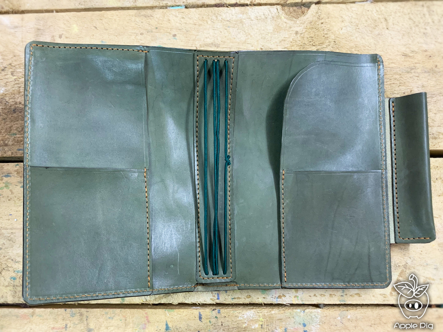 big back pocket (for all kinds leather)Apple Pig Traveler's Notebook