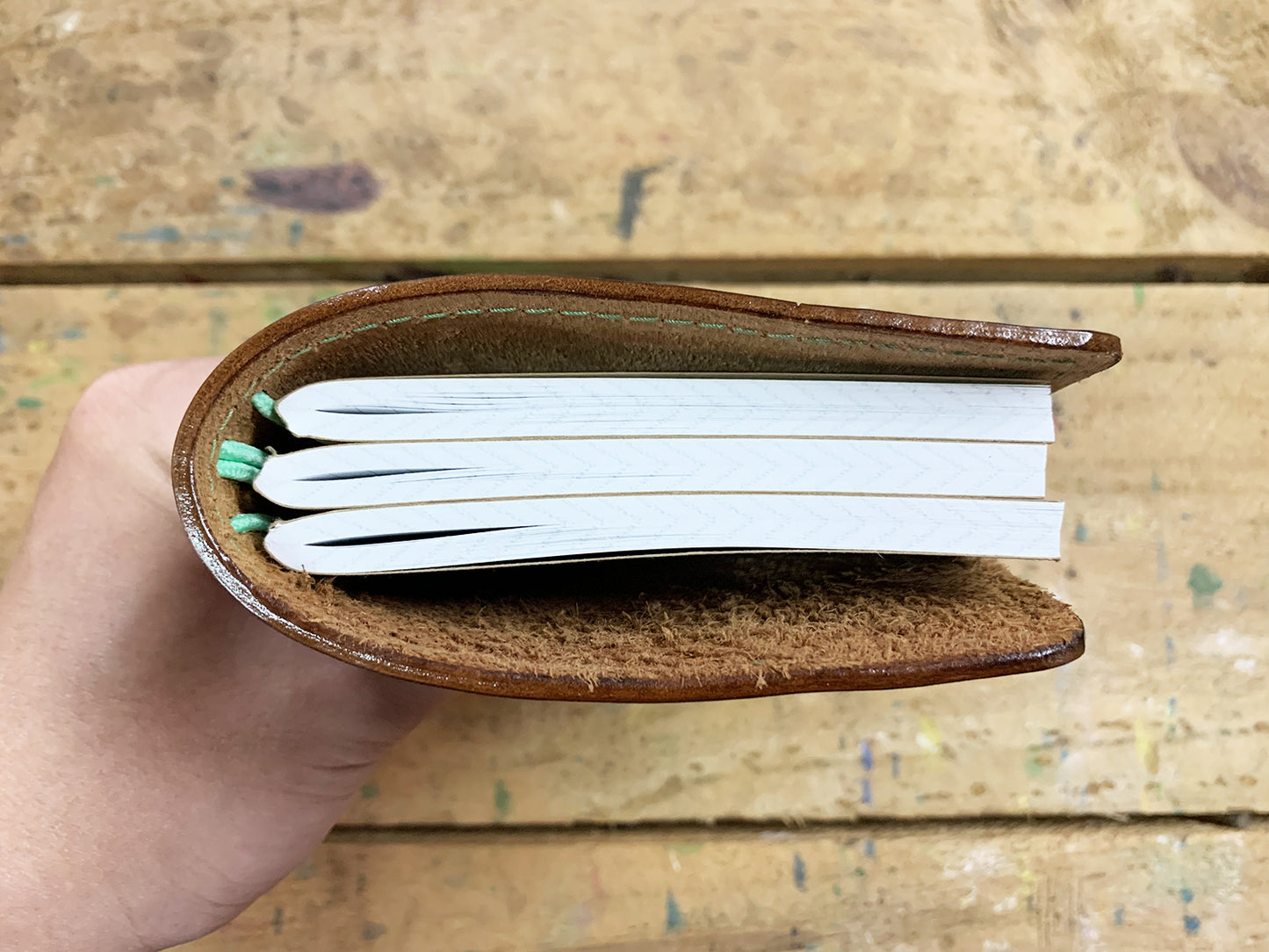 Apple Pig Leather"Latté" Traveler's Notebook
