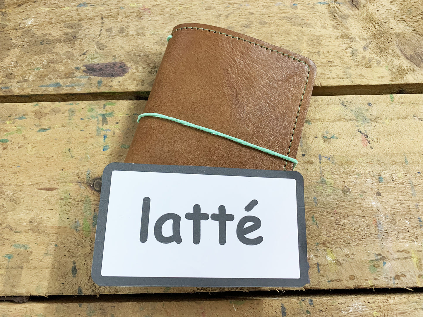 Apple Pig Leather"Latté" Traveler's Notebook