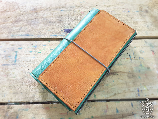 ApplePig Tri fold Traveler's Notebook