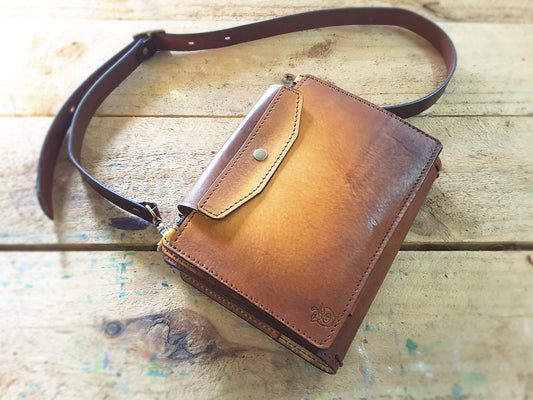 Apple Pig Bag book(cave art leather)