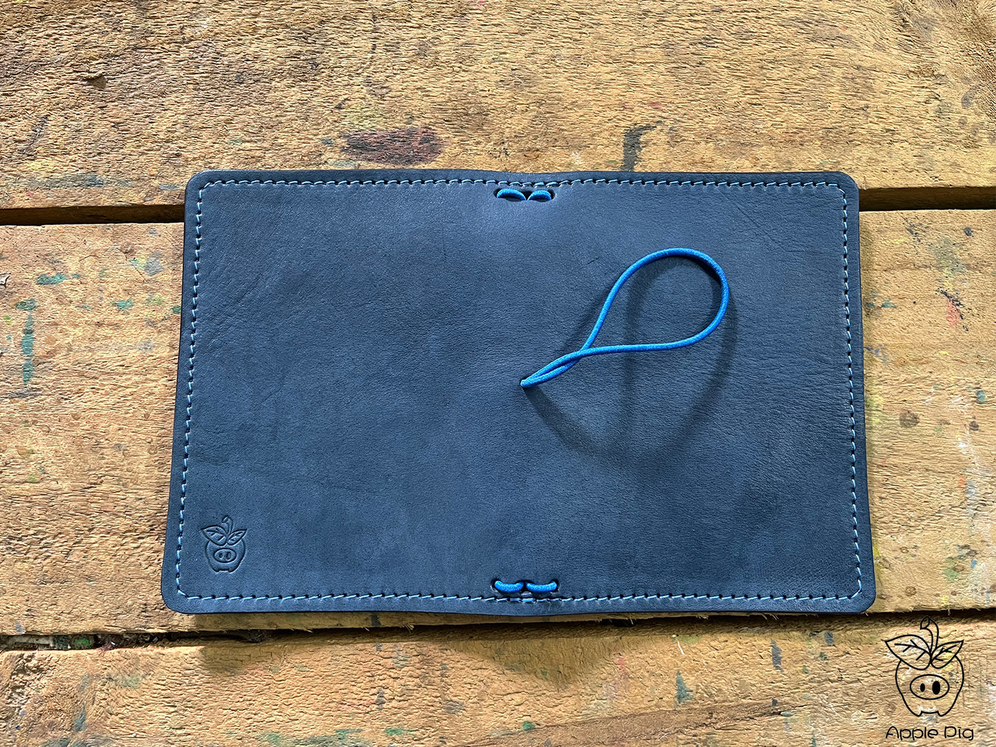 Apple Pig Leather"Deep Blue" Traveler's Notebook