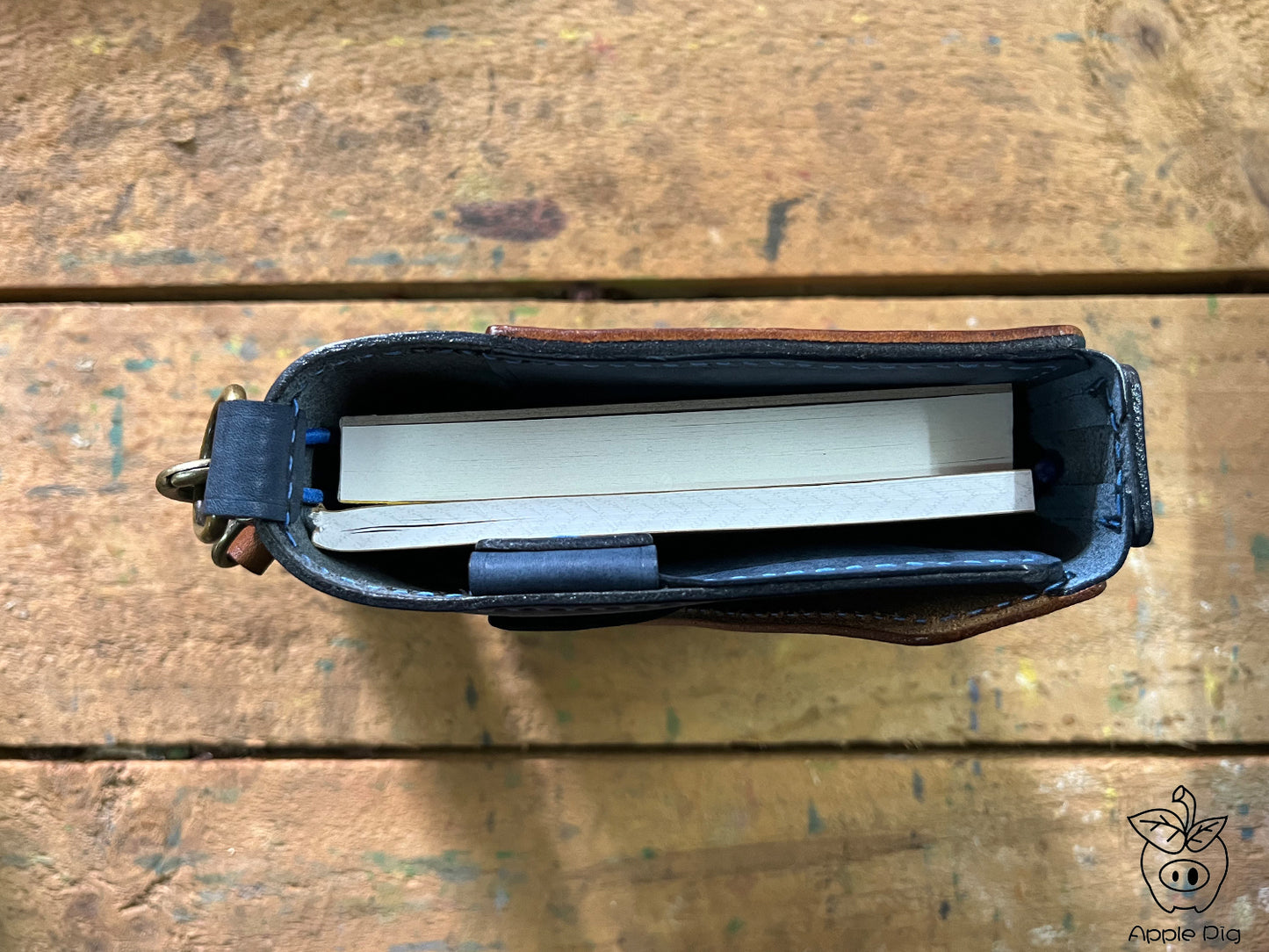 Apple pig "Write now"Traveler's Notebook